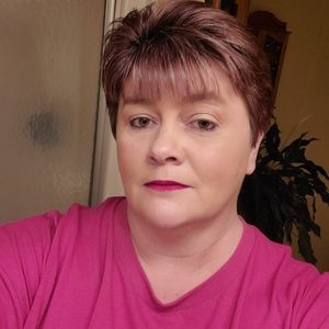 Meet your Posher, Becky